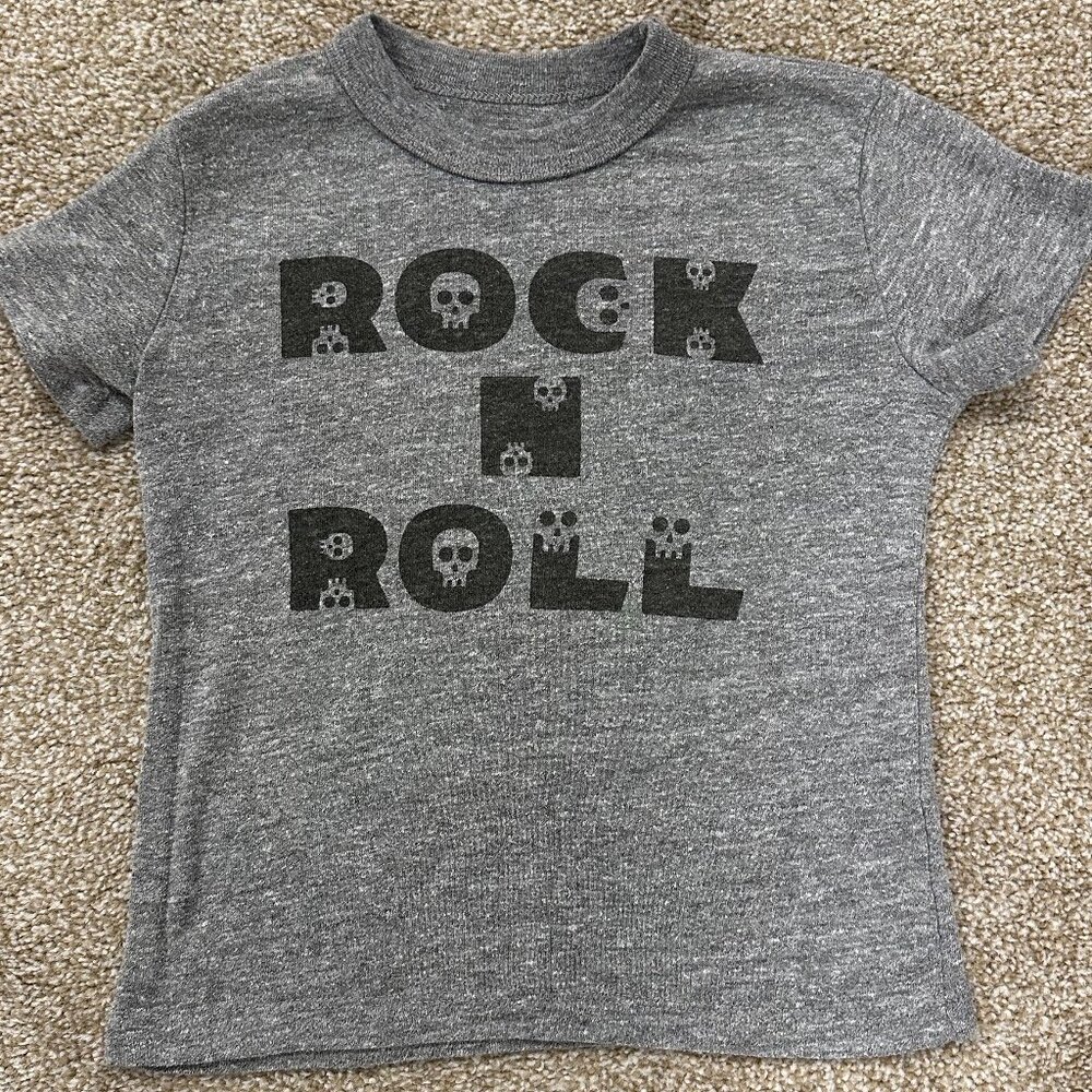 Chaser Rock N Roll Skulls T-shirt - Size 4T - Gray